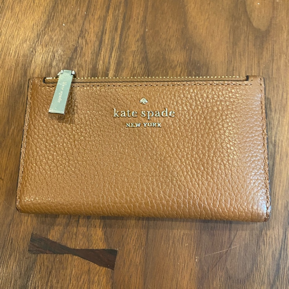 Kate Spade Brown Slim Bifold Wallet EUC
